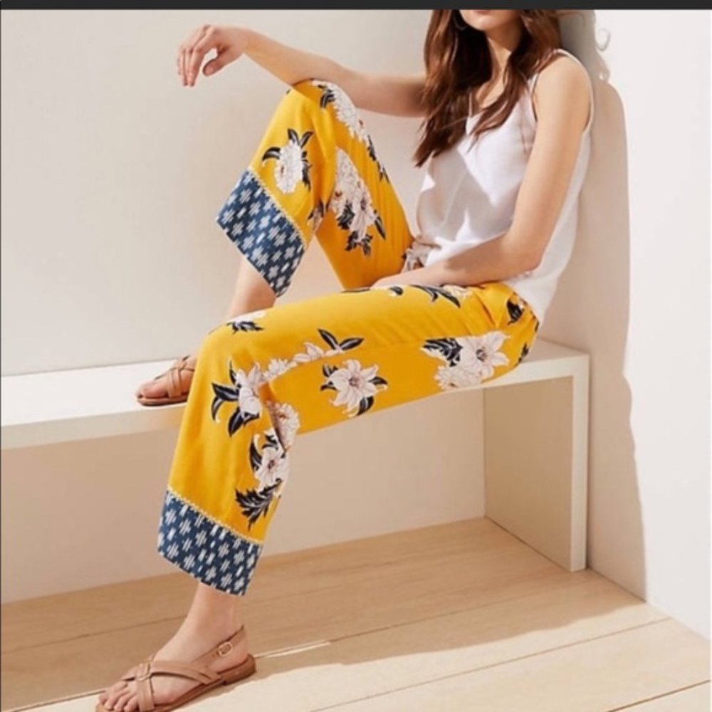 Ann Taylor Loft- Floral Fluid Wide Leg Pants